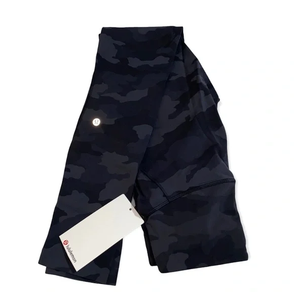 NEW! lululemon athletica Base Pace High Rise 28” Tights - Size 4 - $98 Retail - Picture 6 of 9